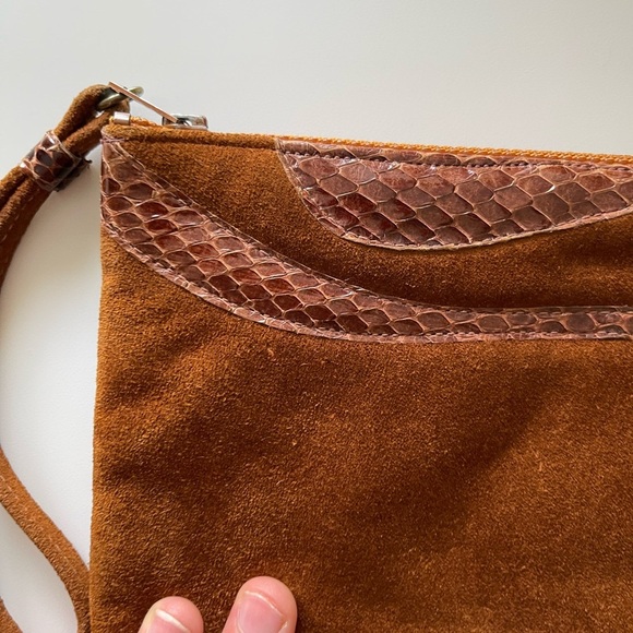Vintage y2k designer Ruth Saltz suede clutch - Picture 5 of 8
